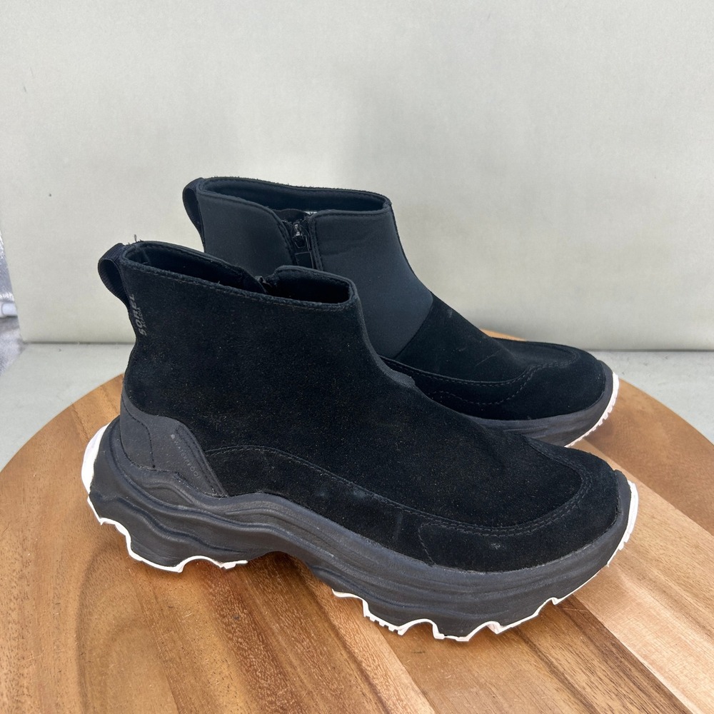 Sorel Kinetic Impact Conquest Waterproof Black Suede Zip Boots Womens Size 7